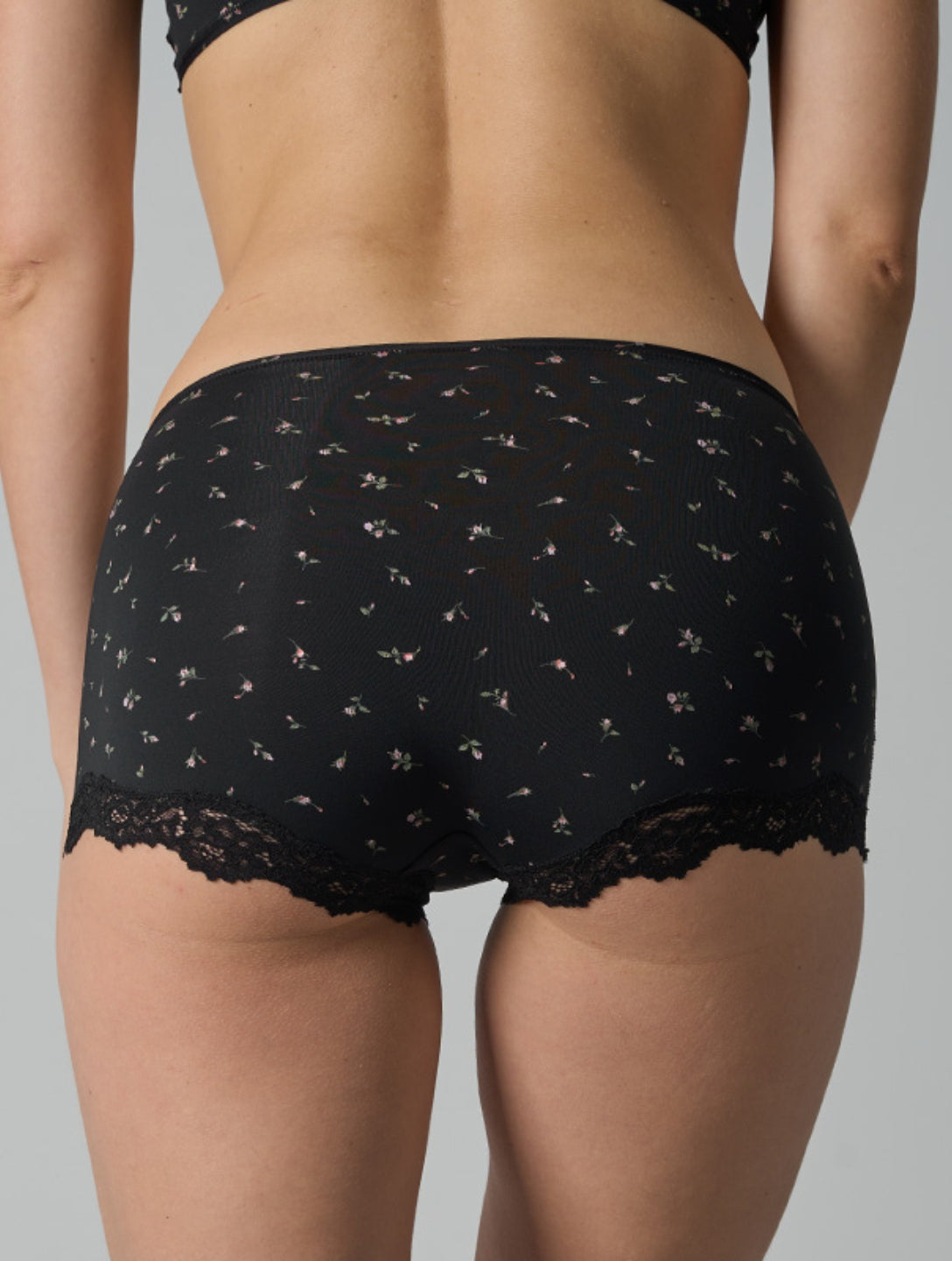 The Smooth Lace Boxer - HeyShape